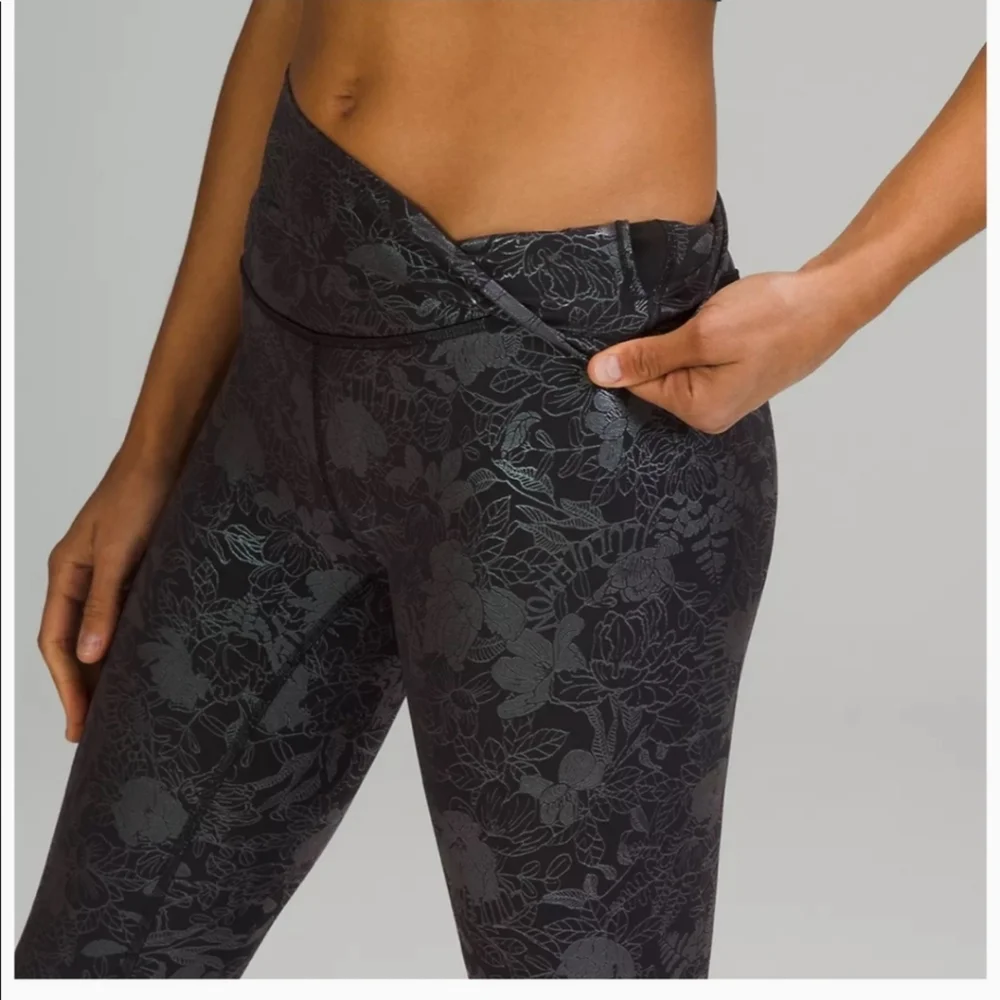 Lululemon Wunder Under High-Rise Tight 28